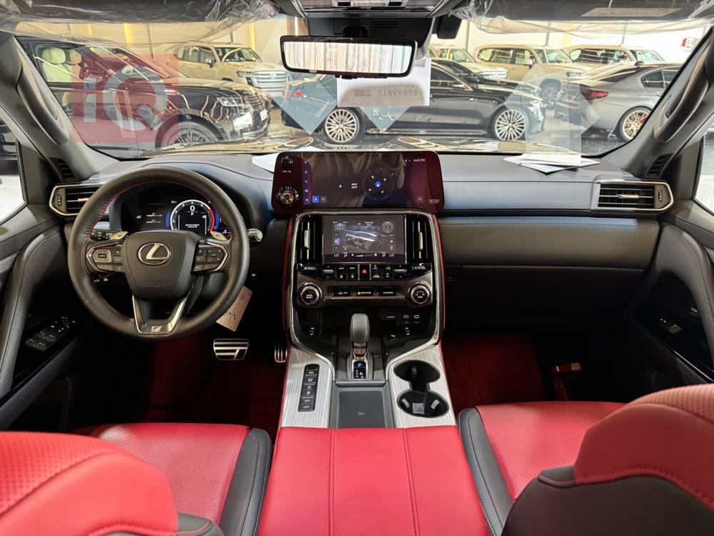 Lexus LX